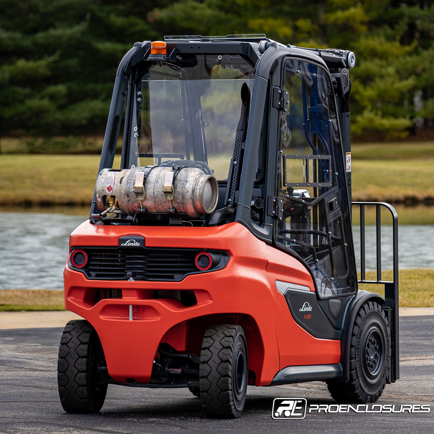 Linde Forklift Rear Windshield – ProEnclosures