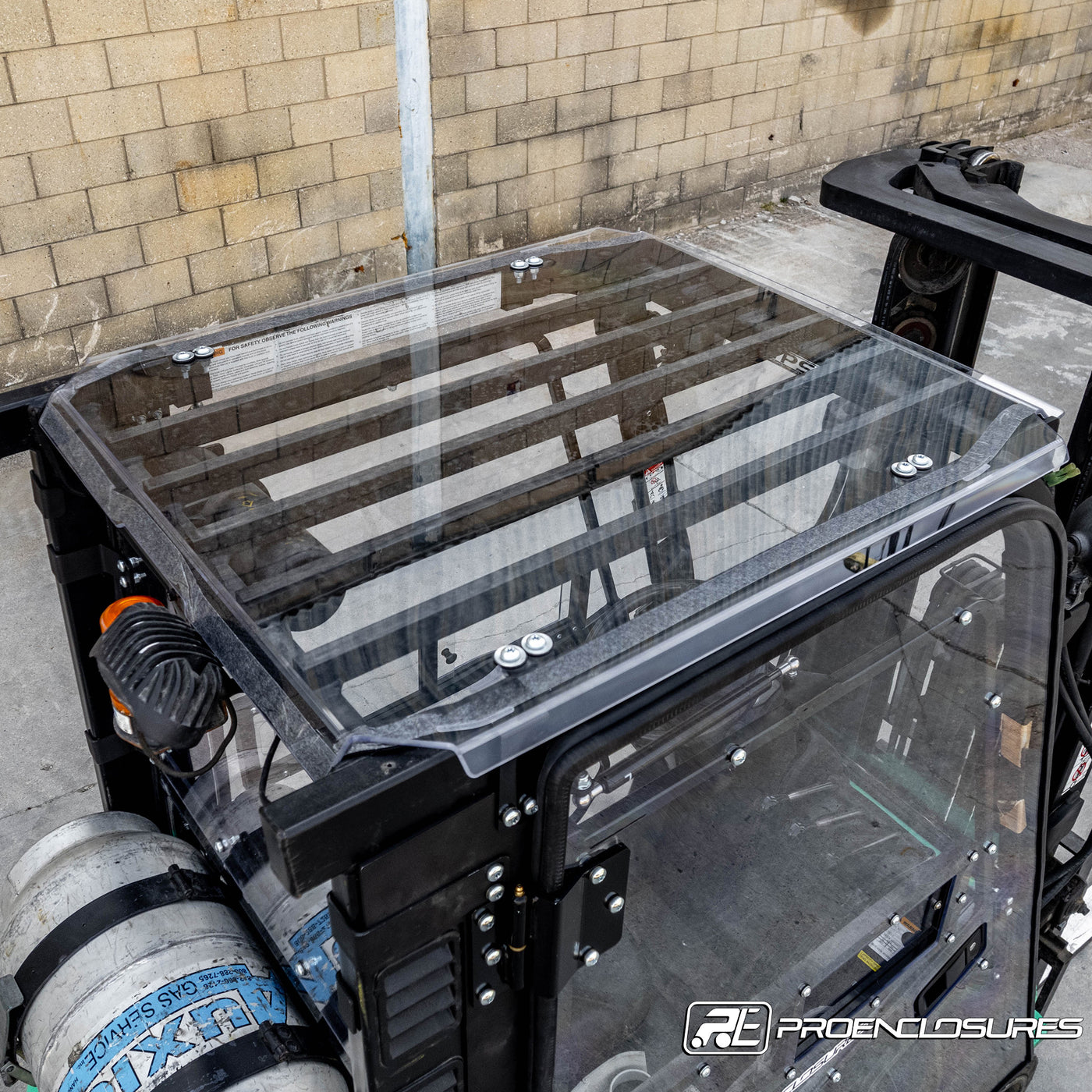 Mitsubishi forklift roof top view