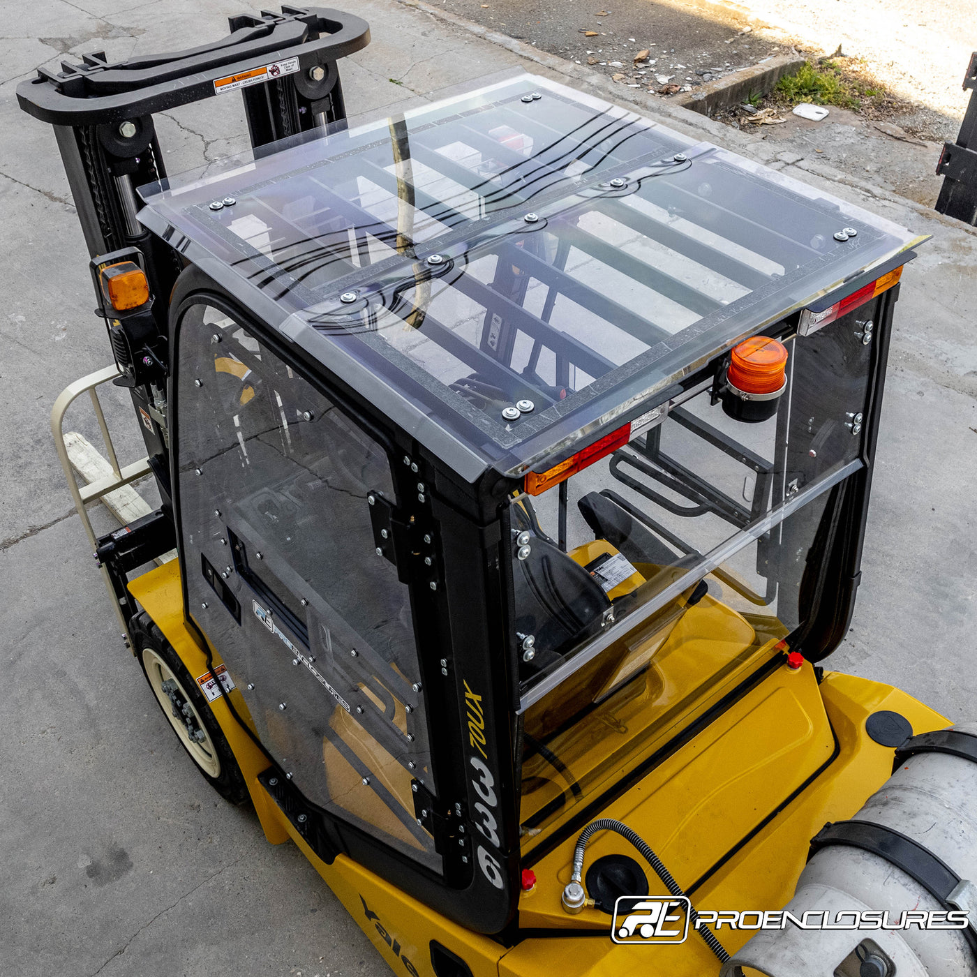 Hyster-Yale Forklift Rear Windshield – ProEnclosures